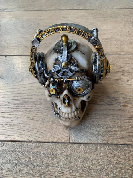 Skull 40 cm  gold