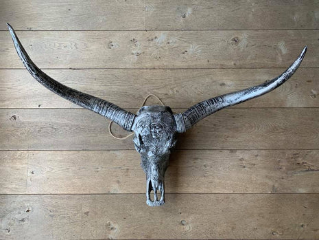 Longhoorn gegraveerd 1 meter breed zilver