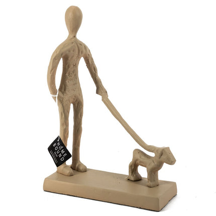 Beeld man met hond beige
