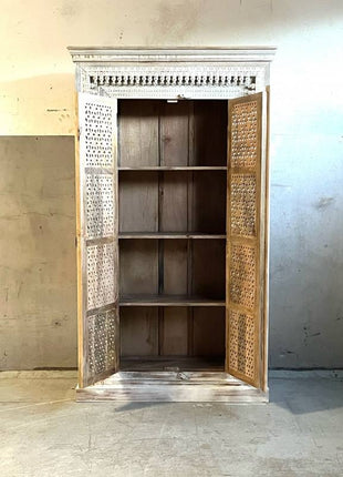 kast