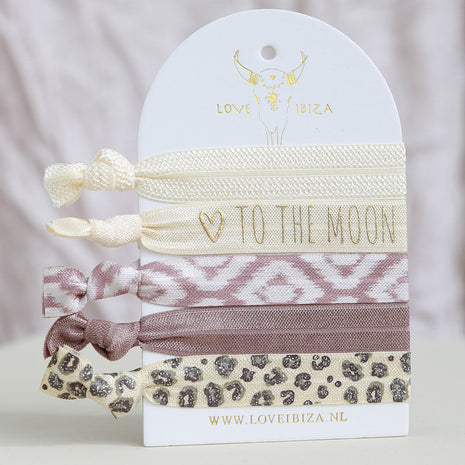 To the moon an back creme